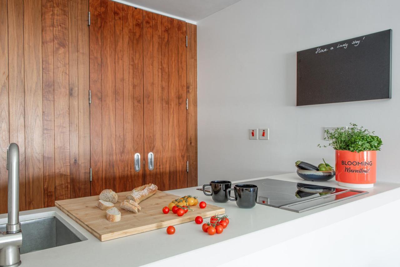 Rwy Suite48 Luxury Suite With Optional Parking Plymouth Buitenkant foto